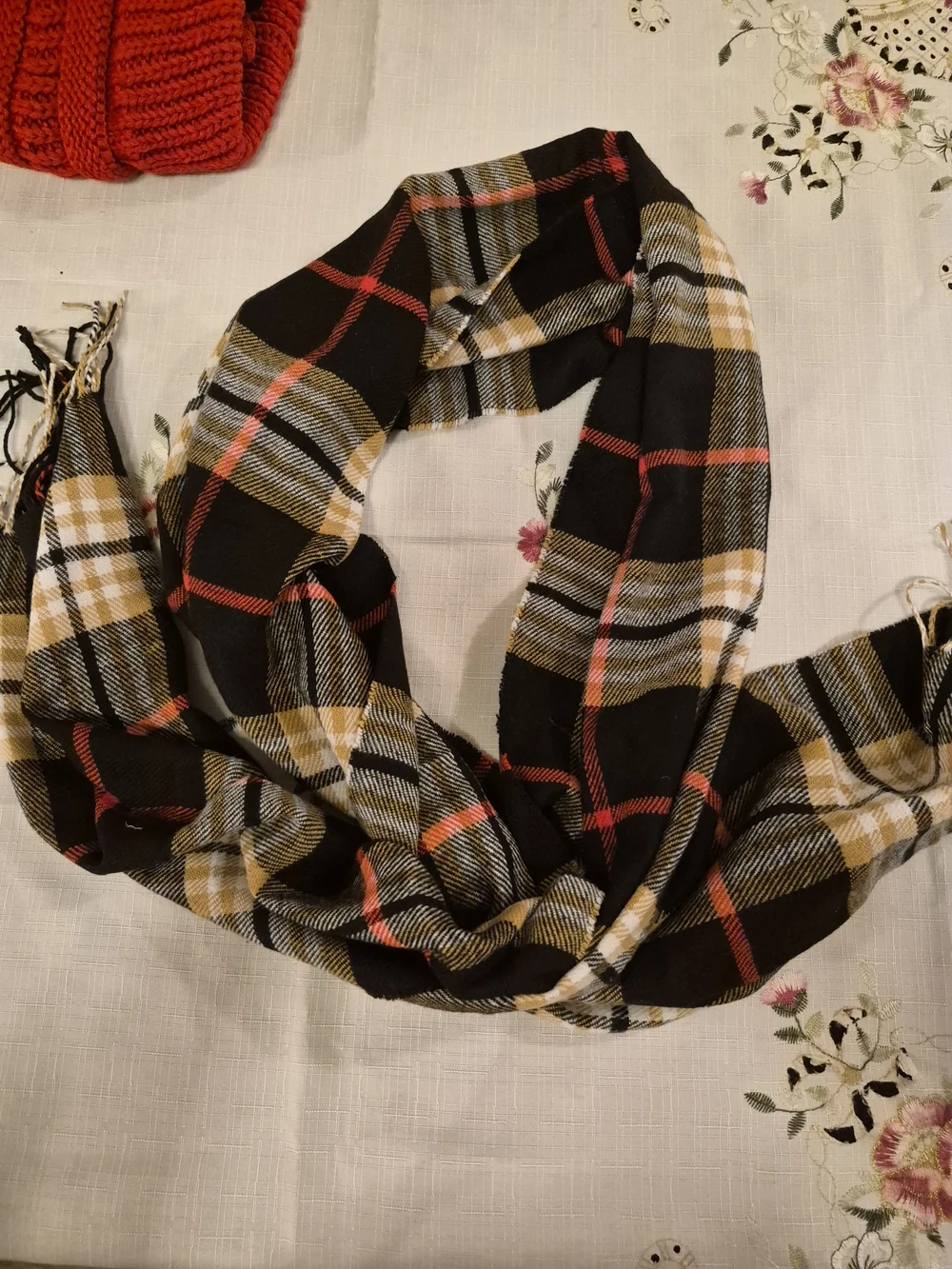 Women’s Red Knit Beanie & Touchscreen Gloves Set with Plaid Scarf